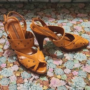 Warm caramel brown strappy heels, US Women's size 10M    Comfortable, EUC